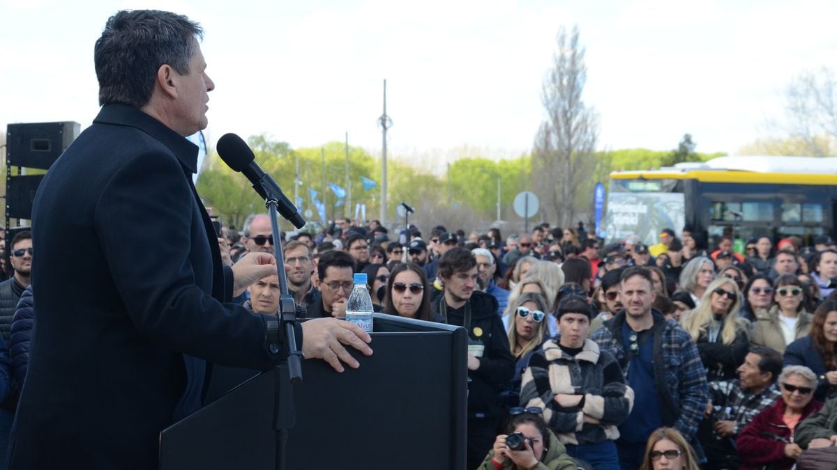 Neuquén reinventa su orilla: ya tiene más costa aprovechable que Mar del Plata y va por un hub aéreo que conecte la Patagonia