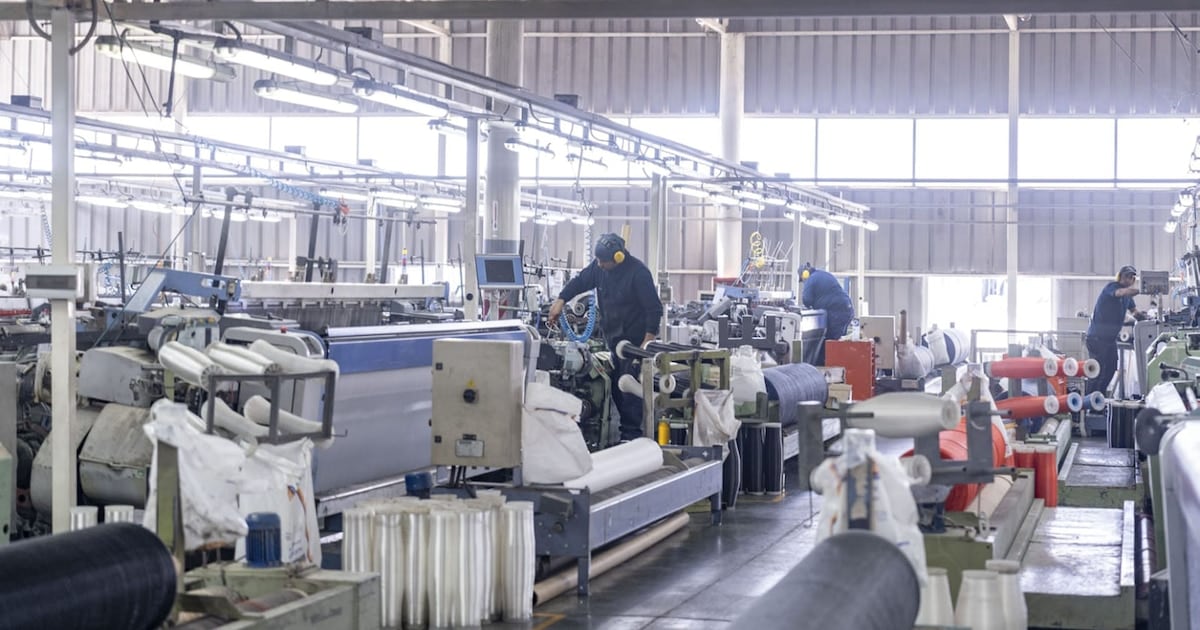 Pymes industriales en alerta: achican turnos, suman reparaciones y se aferran al empleo registrado