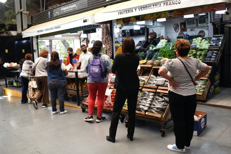 La inflación mensual se enfría al 1,7% y deja a la Argentina segunda en el ranking regional de precios