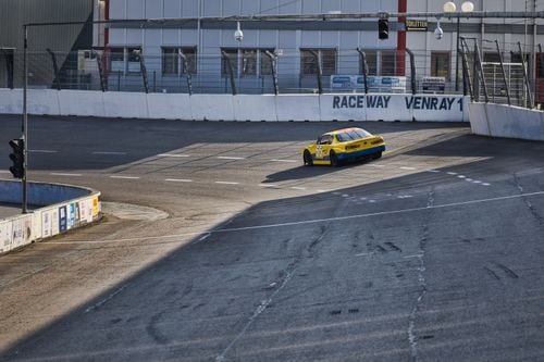 Werner se hizo el pícaro en San Luis y ahora arrastra 35 kilos: el Mustang que incomoda a todos