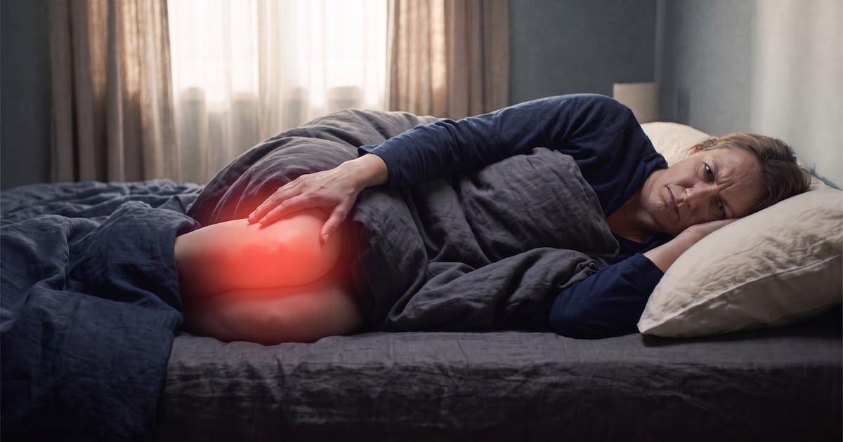 Cuando la rodilla no deja dormir: señales para no dejarlo pasar y pequeños alivios mientras tanto