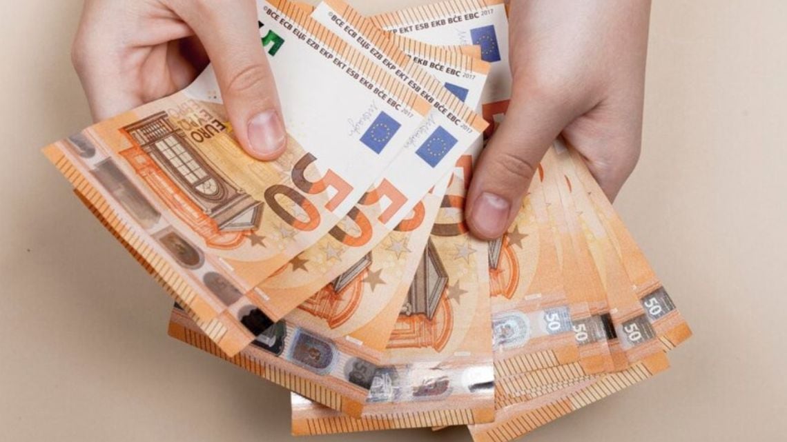 El euro blue cerró la semana sin movimientos y se sostuvo en los $1.844,75 para la venta