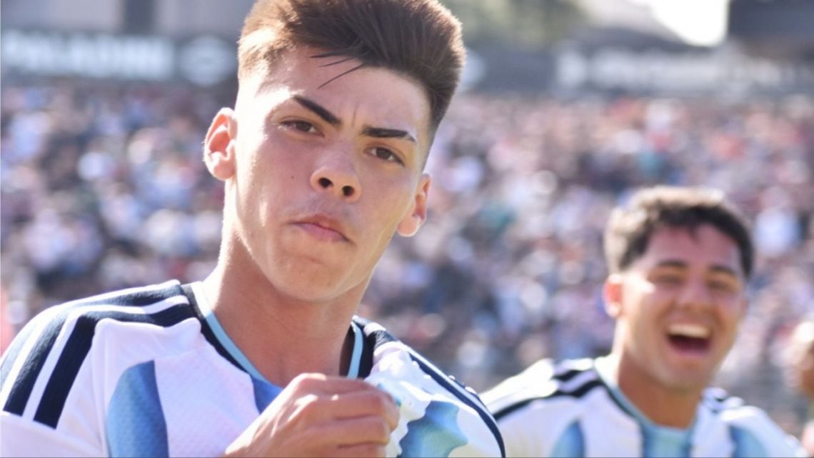 Final asegurada y al corazón: Argentina le ganó a Perú con un gol en el último suspiro y va por el oro en Rosario