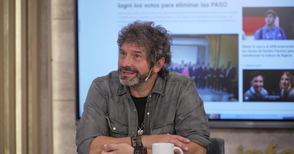Iván Noble rescata del olvido las canciones que el público nunca terminó de soltar