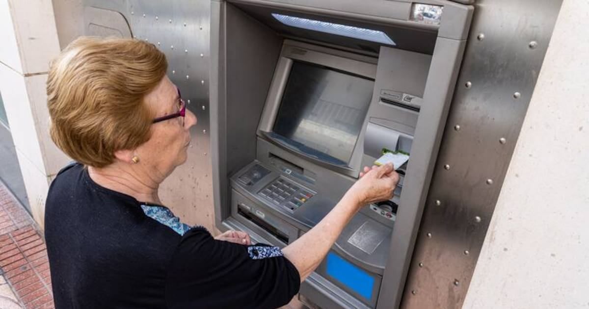 La jubilación mínima de octubre quedará en 505.748,51 pesos con bono incluido y arranca a pagarse el jueves 8