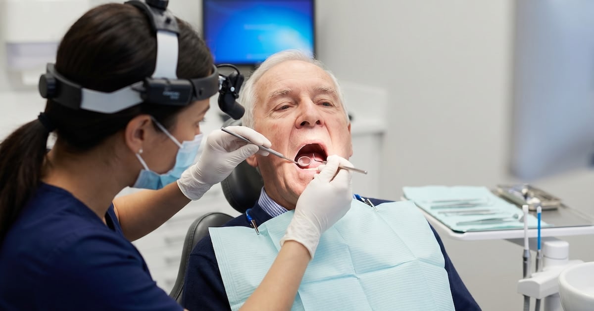 Cuando faltan dientes, qué pasa con la cabeza: la conexión que muchos adultos mayores descubren demasiado tarde