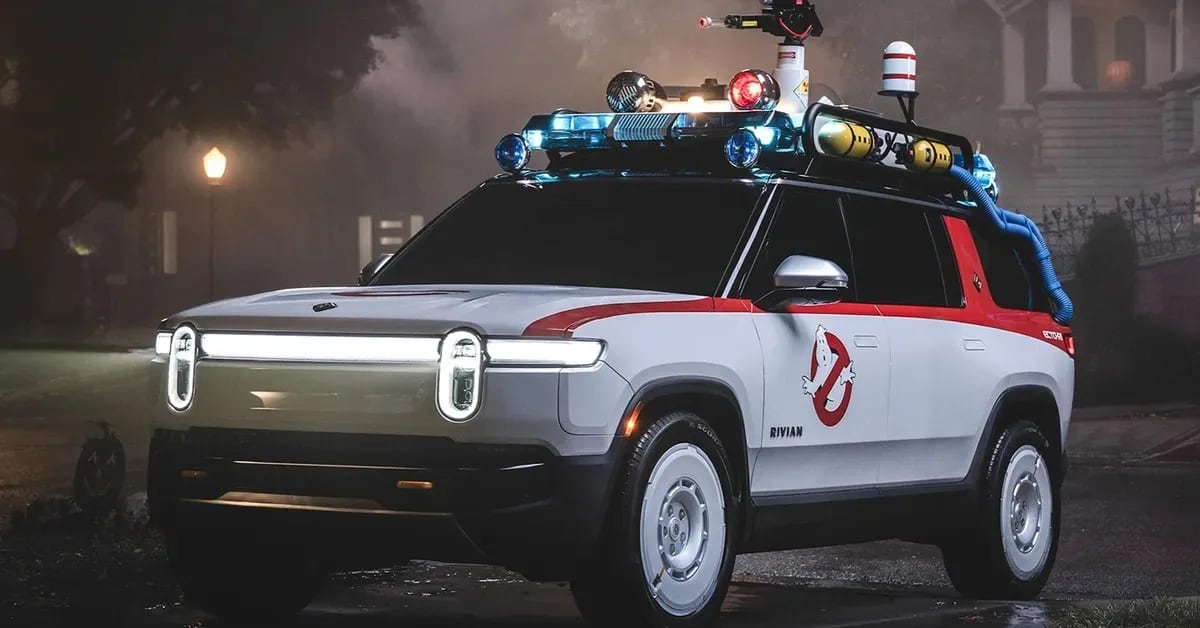 Volvió Venkman: Bill Murray se sube a una camioneta eléctrica y la convierte en el Ecto-1 del siglo XXI