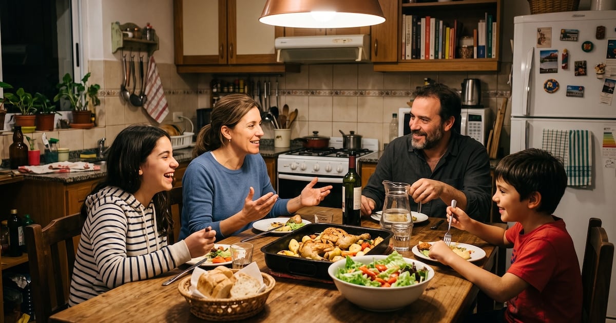 La ronda de la mesa: por qué comer acompañados cambia lo que los chicos se llevan al plato