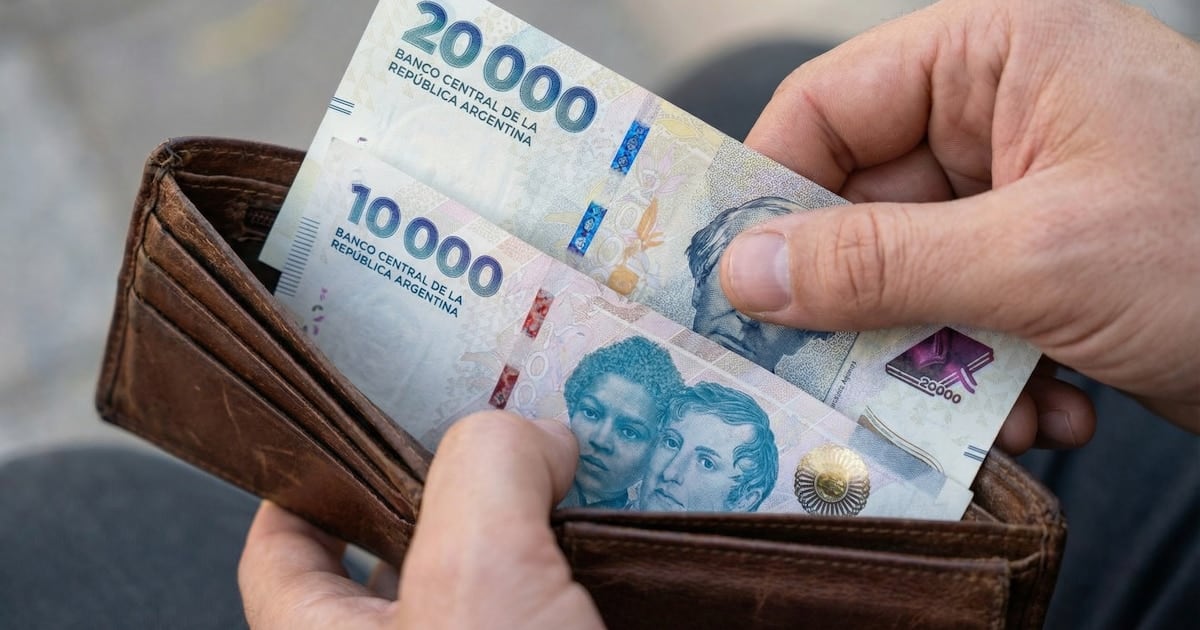 El humor económico de los argentinos se sostiene en el pesimismo: siete de cada diez califican la situación del país como mala