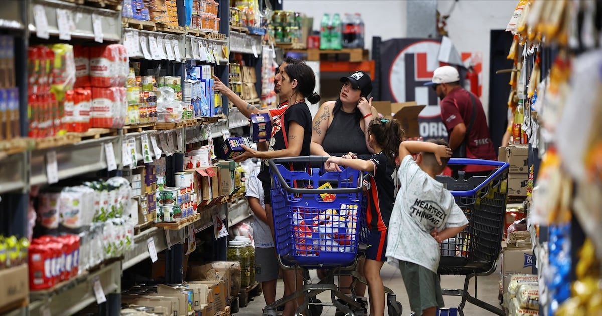 La inflación septiembre cerró en 1,9% y vuelve a zigzaguear: por qué los analistas esperan que el ritmo se sostenga hasta entrado 2027