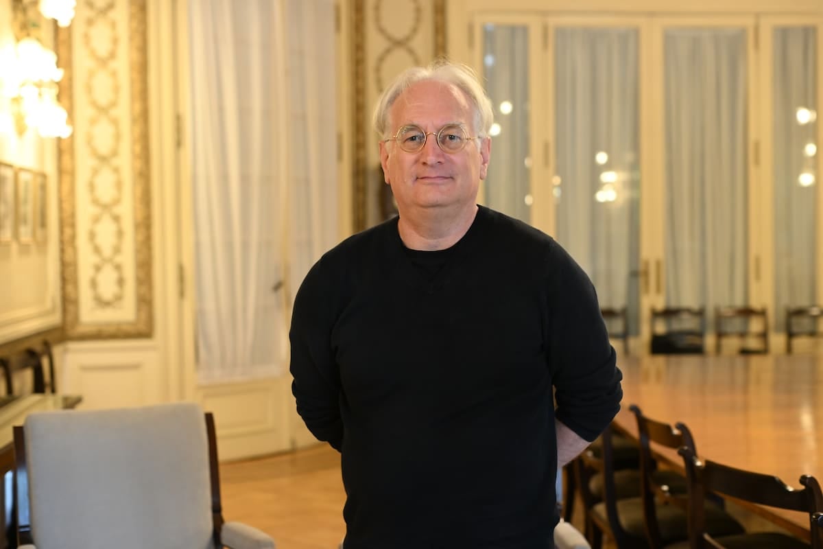 Un investigador británico advierte que la inteligencia artificial en las aulas puede profundizar la desigualdad educativa