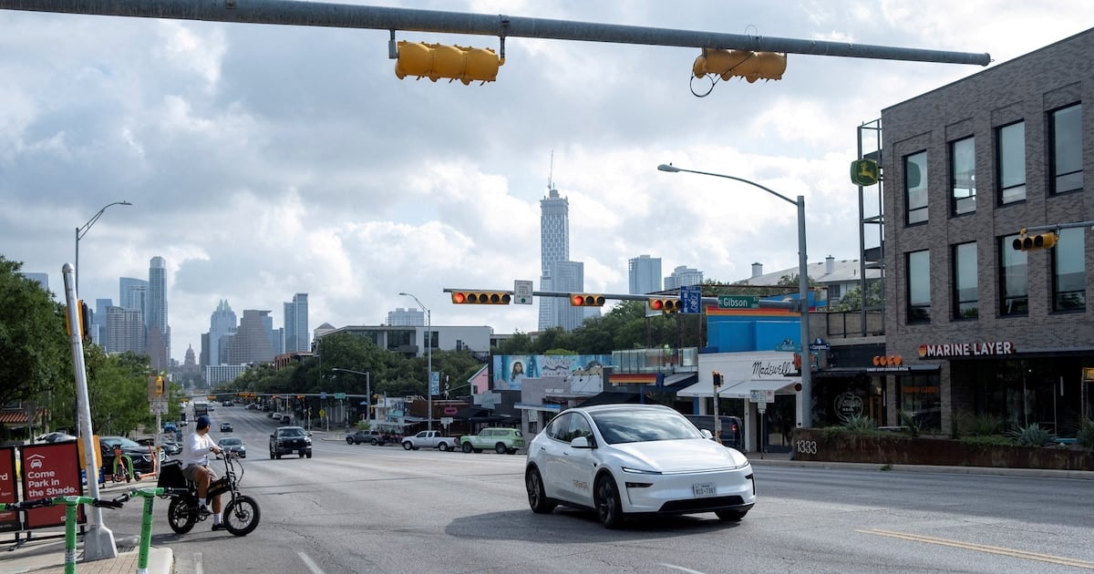 Robotaxis en Estados Unidos: cuatro ciudades marcan el pulso regulatorio ante la ausencia de una ley federal