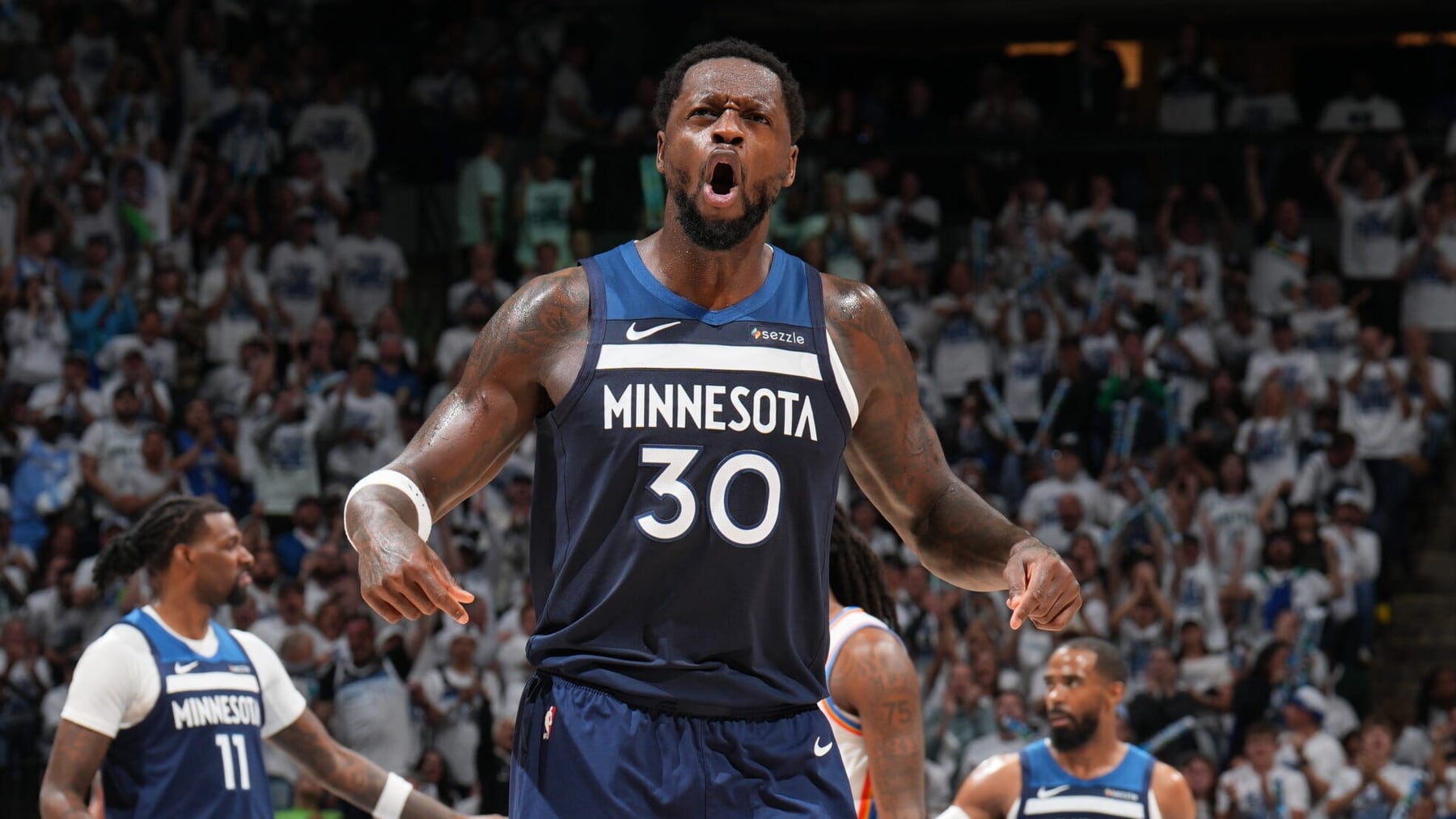 La NBA largó la temporada y hay nombres pesados que se quedaron sin banco