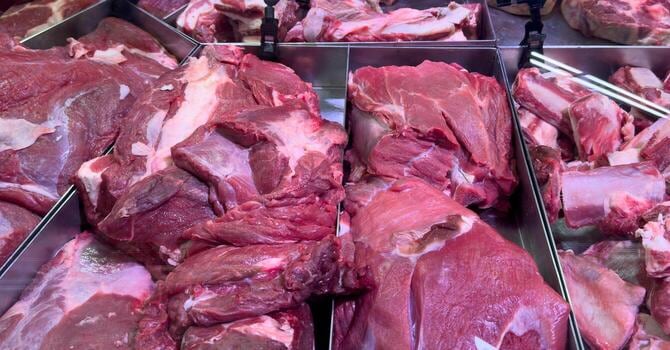 La carne de cerdo fresca leadership September and seven-month decline in processed products